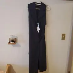 新品未使用タグ付き　UNIQLO　ユニクロ　ワンピース　ジレ　黒　Mサイズ