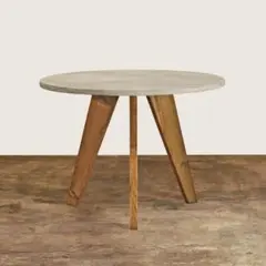 円形｜ラウンドテーブル｜ライトグレー｜薄塗りモルタル｜ダイニングテーブル