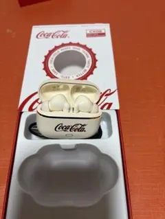 Coca-Cola ワイヤレスイヤホン 2種セット - メルカリ