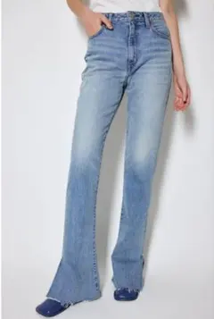 moussy SIDE SLIT SLIM FLARE 4/19のみ値下げ