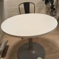 円形テーブル