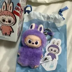 ラブブ pin for love t