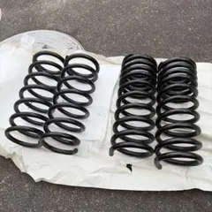 GRカローラ　新車外し純正 サスペンション スプリング 4本セット GRカローラ 新車外し純正 サスペンション スプリング 4本セット - メルカリ
