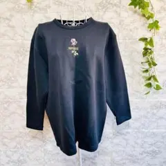 【f12】刺繍デザイン　ブラック　長袖トレーナー　バラ　【F】　丸首　シンプルのサムネイル