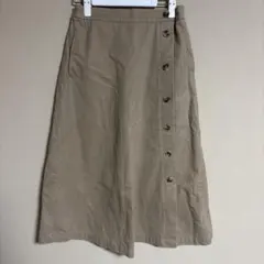 ikka タイトスカート ベージュ Mサイズ フロントボタンのサムネイル