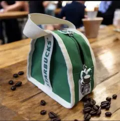 海外限定スターバックス　三角ポーチミニハンドバッグ　グリーン