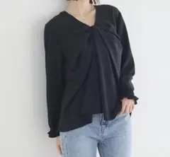 フロントツイスト 長袖ブラウス ブラックのサムネイル