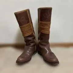 DEUVE ブラウンレザー刺繍ロングブーツ