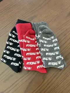 ホカロンソックス3足セット（黒・赤・グレー）