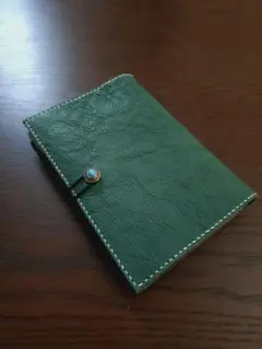 ハンドメイド 緑色 レザー ブックカバー