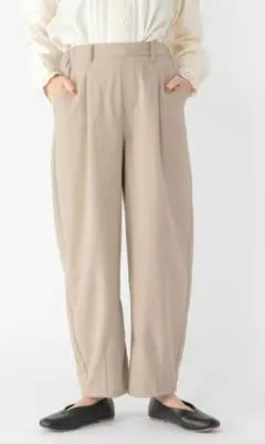 studioCLIP リラックスラウチパンツ　ベージュ
