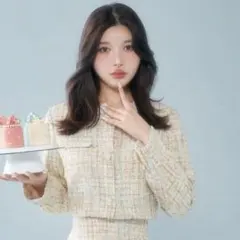 ダーリッチ  ファンシーツイードショートジャケット　S