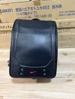 Nike ボディバッグ 黒 赤 メッシュ