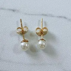 貝パール ピアス 4mm 未使用 フォーマル オフィス 冠婚葬祭