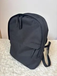 【美品】無印良品　キッズ用ミニリュック ブラックのサムネイル