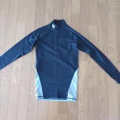 アンダーシャツ