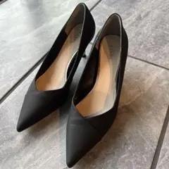 RANDA ブラック ポインテッドトゥ ハイヒール　24.5
