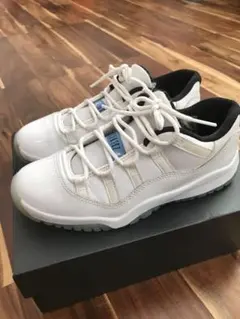 【最終値下げ】ジョーダン11RETRO LOW (PS)