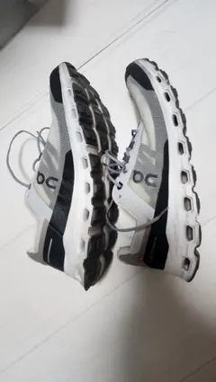 On Cloudvista トレイルランニングシューズ サイズメンズ