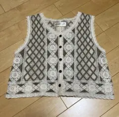 Item thumbnail for item 2cb0e4aa-a6b6-46d4-a397-68ac1d82924f