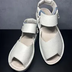 JSハートレーベル アンクルベルトクッションソールサンダル 本革4E ゆったりLのサムネイル