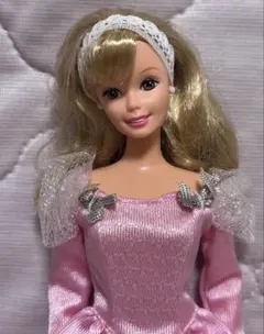 希少レア♡BURBERRYバービー人形 2025年最新】バービー人形 バーバリーの人気アイテム - メルカリ