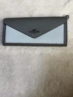 完売品！COACH エンベロープスタイル長財布のサムネイル