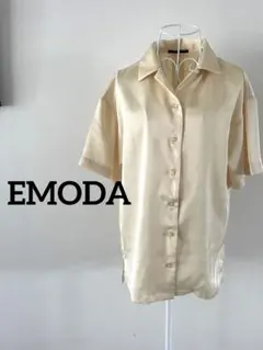 【EMODA】光沢サテン オーバーサイズ 開襟シャツ アイボリー Fのサムネイル