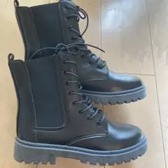 ブーツ ブラック　厚底