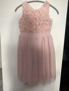 H&M フラワー装飾 ピンクドレス　8-9歳用。