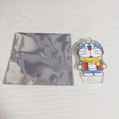 100%ドラえもん&フレンズin東京 非売品ピンバッジ＆カード - メルカリ