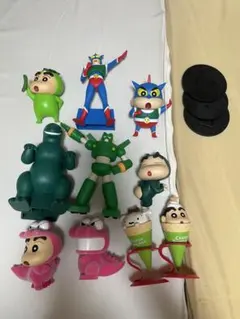 クレヨンしんちゃんおもちゃばこ付き アクション仮面・シリまるだし