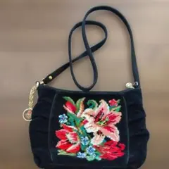 FEILER 花柄刺繍ショルダーバッグ 黒