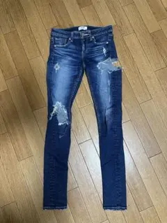 GYDA ダメージジーンズ