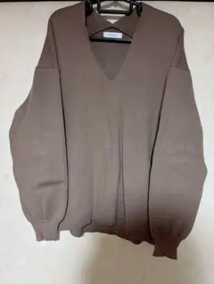 ページボーイ　ニット　vネック　ブラウン