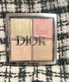 ディオール バックステージ フェイス グロウ パレット 004