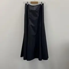 ネイビー フレアロングスカート サテン風