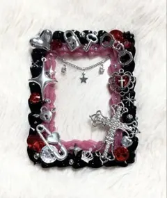 ホイップデコ トレカケース B8 黒 赤 シルバー☆推し活 硬質ケース