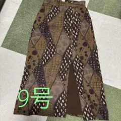 幾何学模様 タイトスカート スリット入り　9号