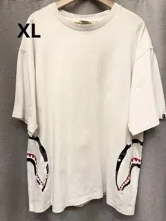 本日特価【美品】A BATHING APE Shark Tシャツ ホワイト XLのサムネイル