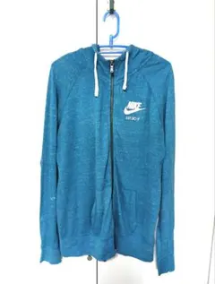 送料無料　ナイキ　NIKE ジップアップパーカー　薄手のサムネイル