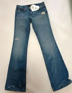 【新品】Juicy Couture Jeans ダメージ加工 デニムパンツ25のサムネイル