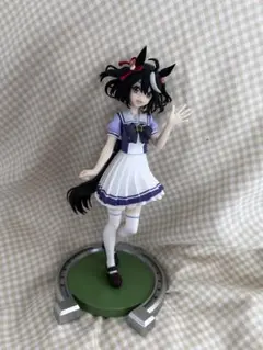 キタサンブラック　ウマ娘　ツインテール フィギュア 白紫