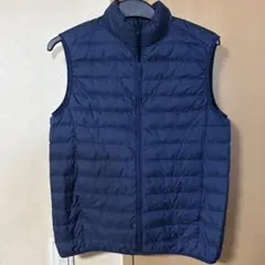 UNIQLOウルトラライトダウン ネイビー ダウンベスト