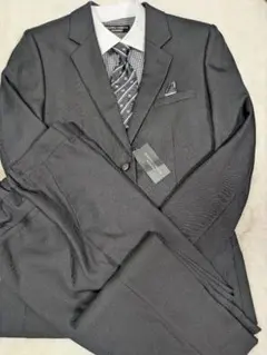 ダークグレー フォーマルスーツ ミチコロンドン　165　 男の子　卒業式