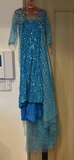 タグ付き未使用 : エルサ風ロングドレス、大きめ 120cm