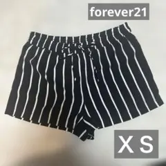 FOREVER 21 ストライプ ショートパンツ XS