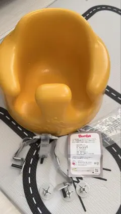 Bumbo プレートレイ　ベビーソファ専用 イエローバウンサー 安全ベルト付きのサムネイル