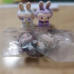 ウサギのぬいぐるみとマスコットセット