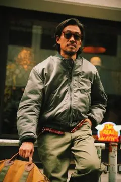 【美品】ザリアルマッコイズ　MA-1 Lサイズ　CONMAR社 TYPE MA-1 REAL McCOY MFG. CO. / BLACK